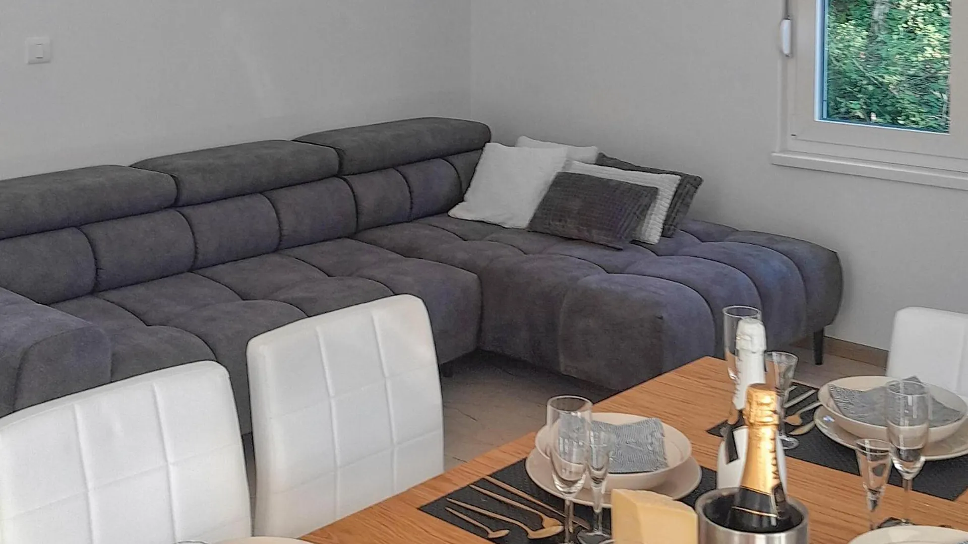 Lovely Home In Lovrin Heki Holiday home